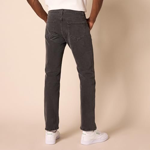 Amazon Essentials Herren Stretchjeans - Auslauffarben - Comfort und Stil für moderne Männer - 32x32 - OEKO-TEX STANDARD