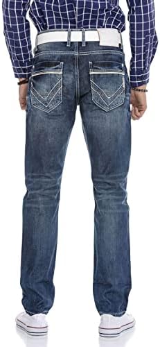 Cipo & Baxx Herren Jeans - Straight Fit mit modischen Waschungen, Nähten & Used-Look Details - Regular Denim