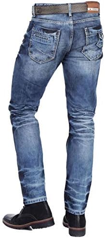 Cipo & Baxx Herren Jeans - Straight Fit mit modischen Waschungen, Nähten & Used-Look Details - Regular Denim